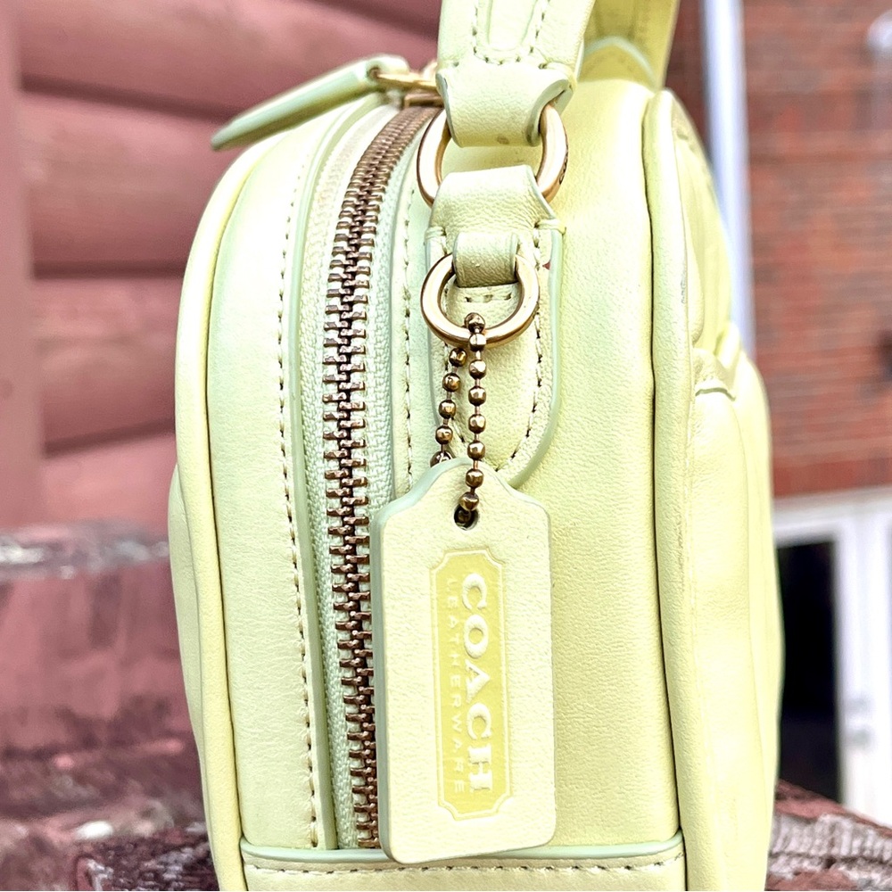 Coach Light Green Crossbody Bag with Gold Chain - Picture 3 of 16